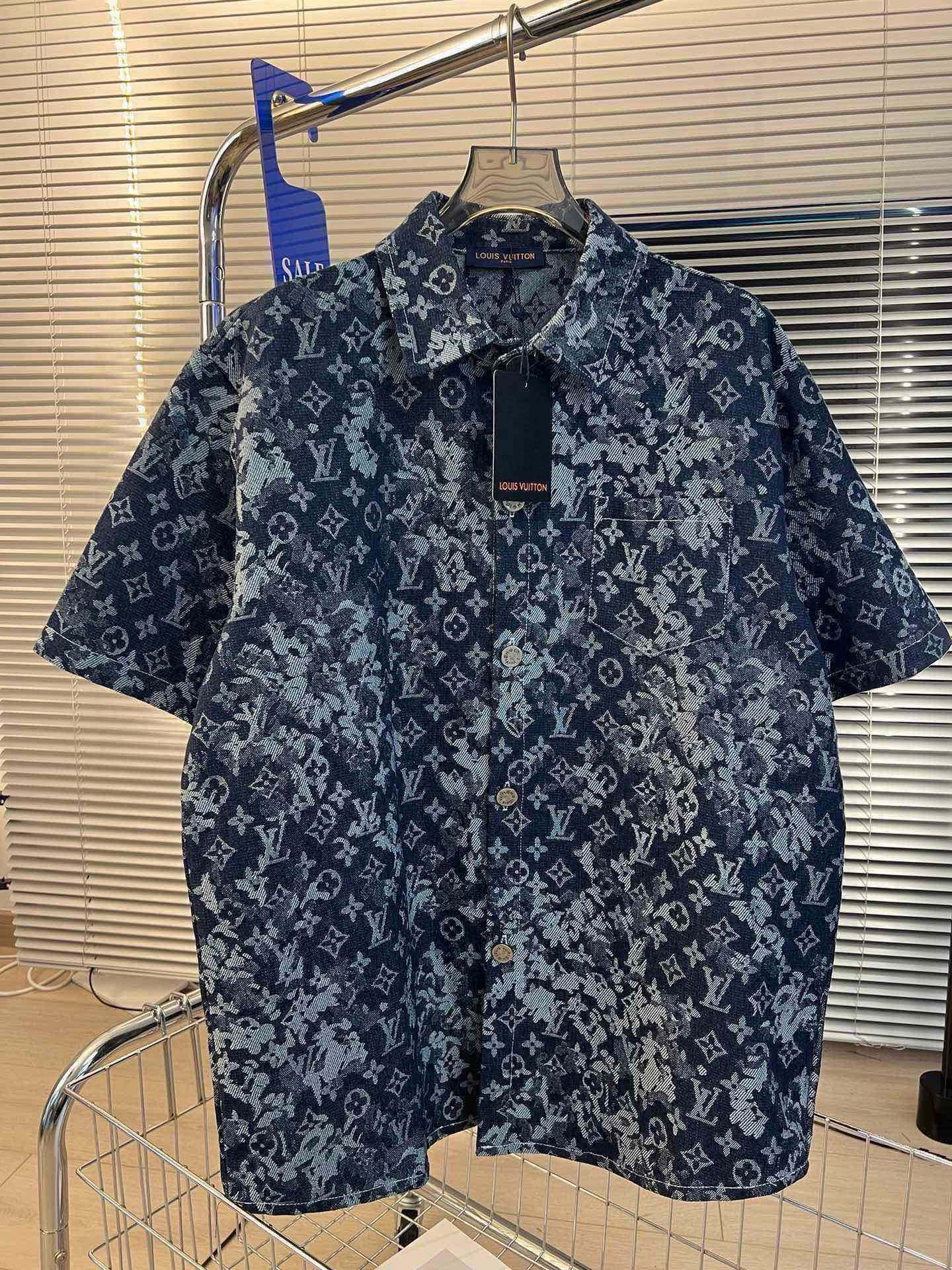 Alternative view of Louis Vuitton Jacket 00764