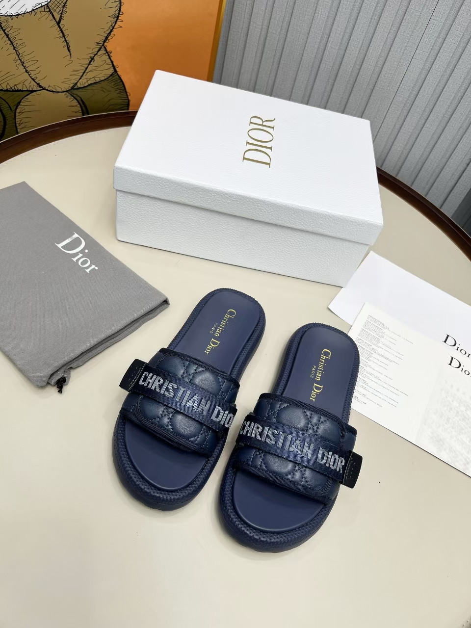 NO:409260,(Top version) Dior high-version slippers, 2025 new classic style purchasing level quality foreign counter popular thick-soled slippers————————————————————————— The inner inner part of the upper is original customized special electric embroidery material, original sole opening 1.1 (lightweight) thick heel 5cm forefoot 3cm size 35-40 (with full packaging, cloth bag handbag card instruction manual) Welcome to submit orders in advance, first-received, first-served. Win-win cooperation., slippers, dior, dior, slippers19860909（顶级版本） Dior迪奥高版本拖鞋,2025新品经典款代购级别品质国外专柜爆款厚底拖鞋————————————  鞋面内里原版定制特殊电绣材料, 鞋底原版开模1.1（轻便） 底厚后跟5cm 前掌3cm 码数35-40（配全套包装,布袋手提袋卡片说明书）欢迎各位提前报单,先报先得.合作共赢.,拖鞋,dior,dior,slippers,Women's Shoes