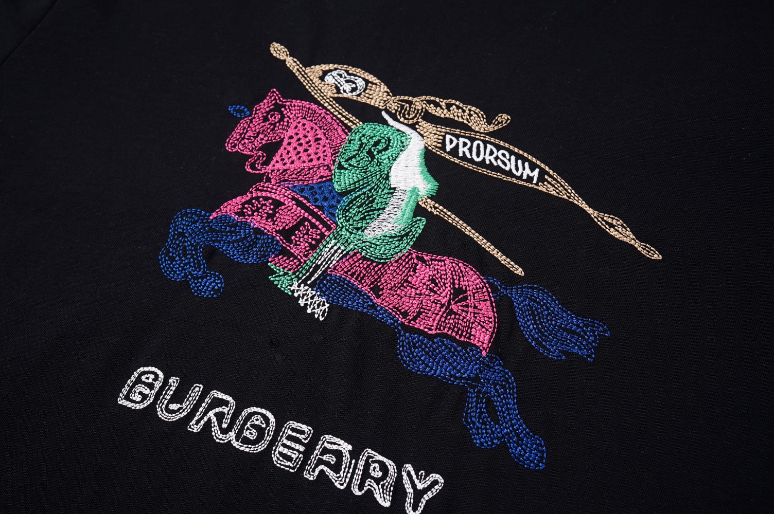 💰132 QN R360 BURBERRY CLASSIC COLORED HORSE, ABSTRACT LETTER LOGO EMBROIDERY S-XXL 5 YARDS - 图片 7