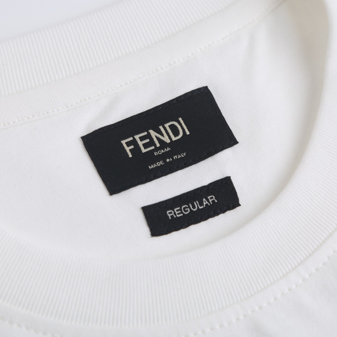 Fendi FEN贴布绣花圆领短袖T恤