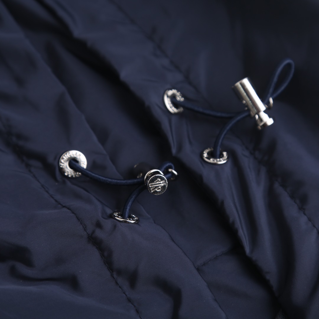 Moncler Monc 蒙口连帽防晒夹克