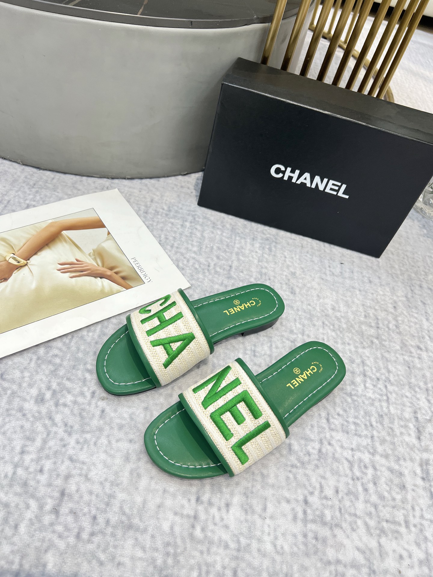NO:231131,Rubber sole CHANEL, the upper adopts three-dimensional electric embroidery technology, the upper is comfortable, soft and breathable, Futian must have sizes 35-43, slippers, chanel, slippers19860909橡胶底皮底 香奶奶CHANEL,鞋面采用立体电绣工艺,上脚舒适柔软透气,复天必备35-43码,拖鞋,chanel,slippers,Women's Shoes