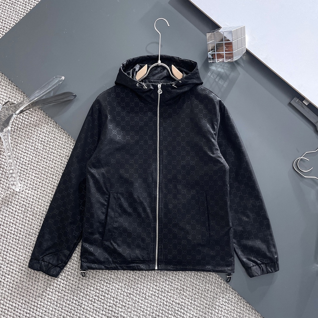 NO:119591,Guqi, the same style on the official website, complete three standards, released in advance. SS Spring new men's jacket, original single three standards, high-end version, customized counter fabric, breathable and comfortable, impeccable details, brand element design concept, reflecting high quality. The feel is delicate and soft, presents casual cut, and the upper body style is superb. Number of sizes M~3XL,,, jackets & coats, jackets & coats, alexander wang19860909古奇 官网同款,三标齐全,提前发售 ss春季新款男士夹克外套, 原单三标齐全高端版本 专柜定制面料 透气舒适度高,细节无可挑剔,品牌元素设计理念,体现高品质.手感细腻柔软 呈现休闲裁剪,上身版型超赞 码数M～3XL,,,jackets & coats,jackets & coats,alexander wang,Men's clothing