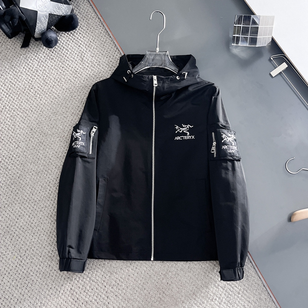 NO:119609,Archaeopteryx, the same style on the official website, complete three standards, and is released in advance. The new spring men's jacket in ss, the original single three standards are complete and high-end version. Customized fabrics for counters, breathable and comfortable, impeccable details, brand elements design concept, reflecting high quality. The feel is delicate and soft, presents casual cut, and the upper body style is superb. Number of sizes M~3XL,,arc'teryx,jackets & coats,jackets & coats,alexander wang19860909始祖鸟 官网同款,三标齐全,提前发售 ss春季新款男士夹克外套, 原单三标齐全高端版本 专柜定制面料 透气舒适度高,细节无可挑剔,品牌元素设计理念,体现高品质.手感细腻柔软 呈现休闲裁剪,上身版型超赞 码数M～3XL,,arc'teryx,jackets & coats,jackets & coats,alexander wang,Men's clothing