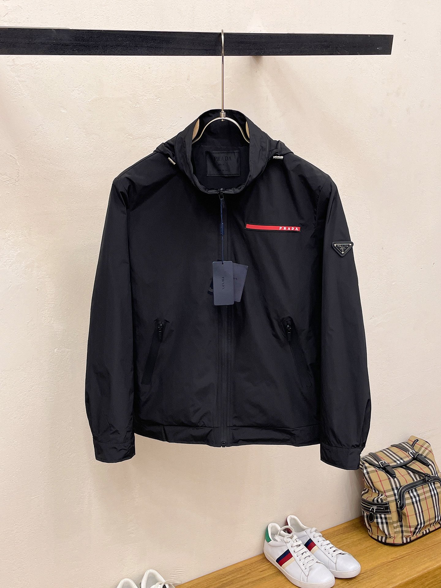 Prada 2025SS Spring New Men's Jacket, Original Single High-End Version 2 i1713517122 6269 11