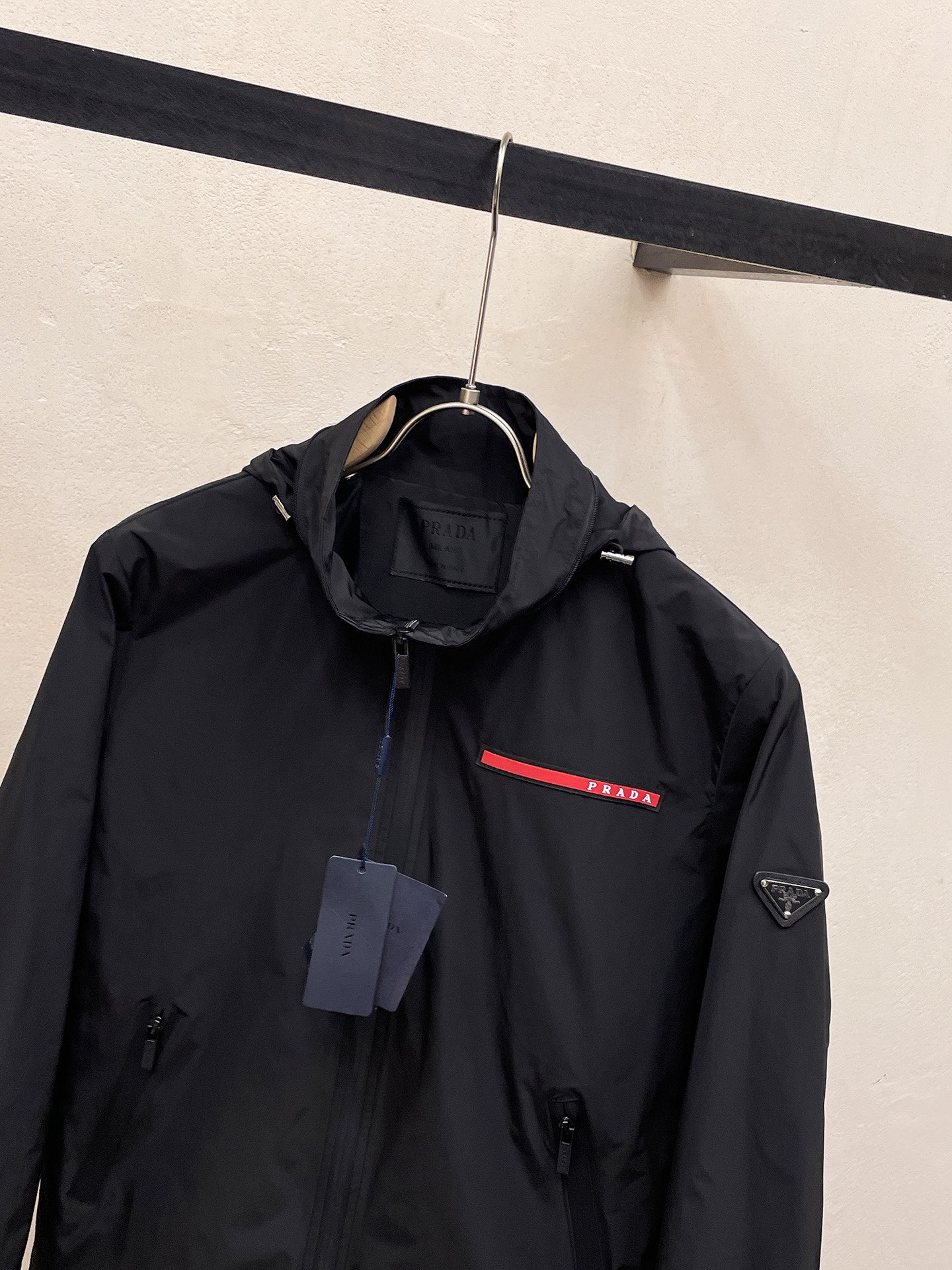 Prada 2025SS Spring New Men's Jacket, Original Single High-End Version 5 i1713517122 8419 5