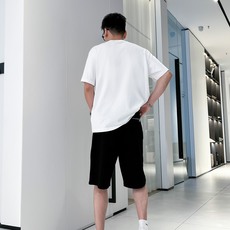 普拉达 三标齐全 2026夏季新款男士休闲短裤,高级定制面料透气面料 透气弹力舒适度极高,细节无可挑剔,顶级辅料 普拉达 三标齐全 2026夏季新款男士休闲短裤,高级定制面料透气面料 透气弹力舒适度极高,细节无可挑剔,顶级辅料