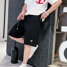 普拉达 三标齐全 2026夏季新款男士休闲短裤,高级定制面料透气面料 透气弹力舒适度极高,细节无可挑剔,顶级辅料 普拉达 三标齐全 2026夏季新款男士休闲短裤,高级定制面料透气面料 透气弹力舒适度极高,细节无可挑剔,顶级辅料