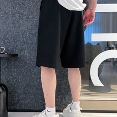普拉达 三标齐全 2026夏季新款男士休闲短裤,高级定制面料透气面料 透气弹力舒适度极高,细节无可挑剔,顶级辅料 普拉达 三标齐全 2026夏季新款男士休闲短裤,高级定制面料透气面料 透气弹力舒适度极高,细节无可挑剔,顶级辅料
