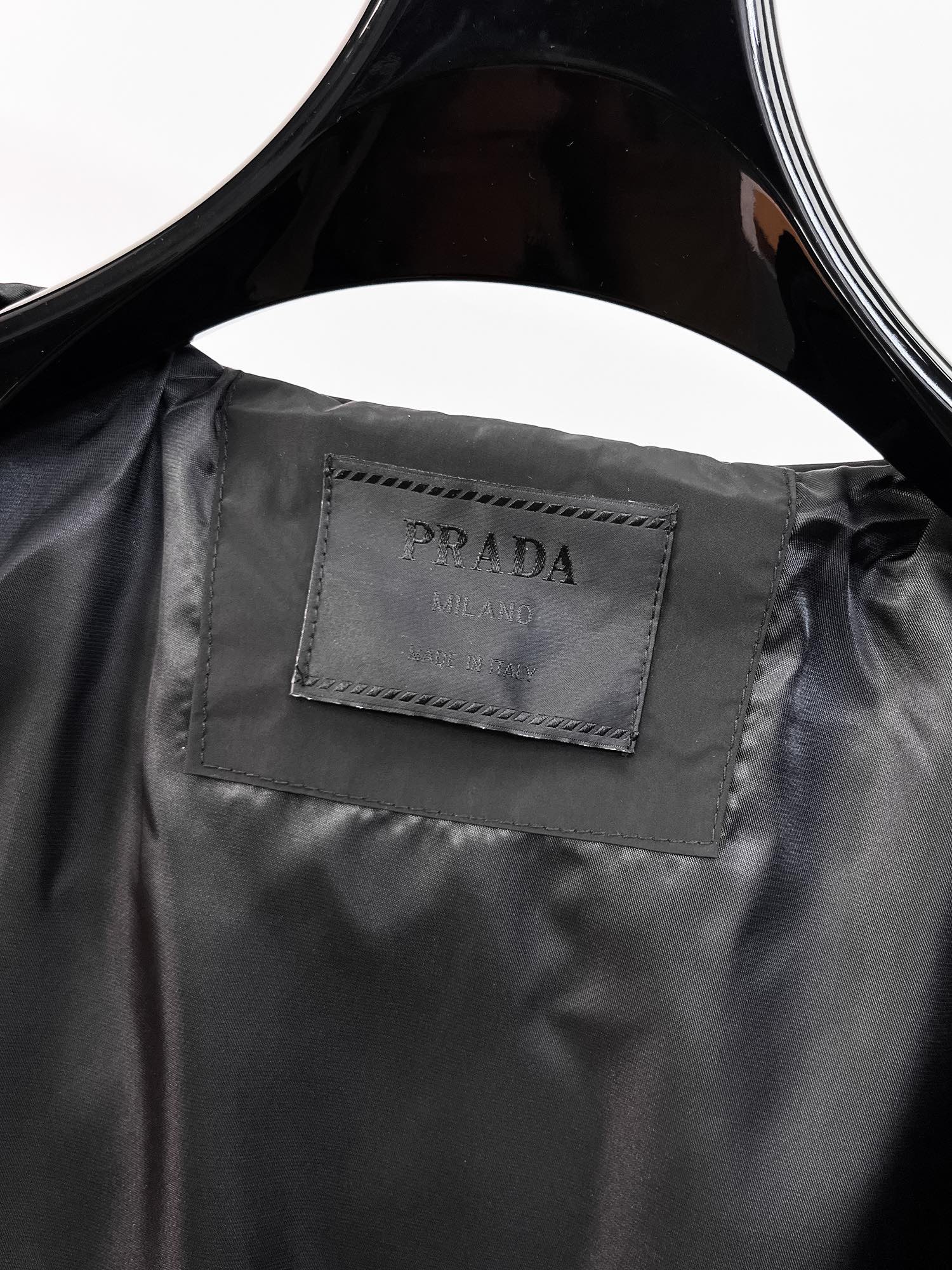 Prada 2025 Autumn Winter Men's Jacket Coat Windproof Breathable 6 i1724872441 6353 4