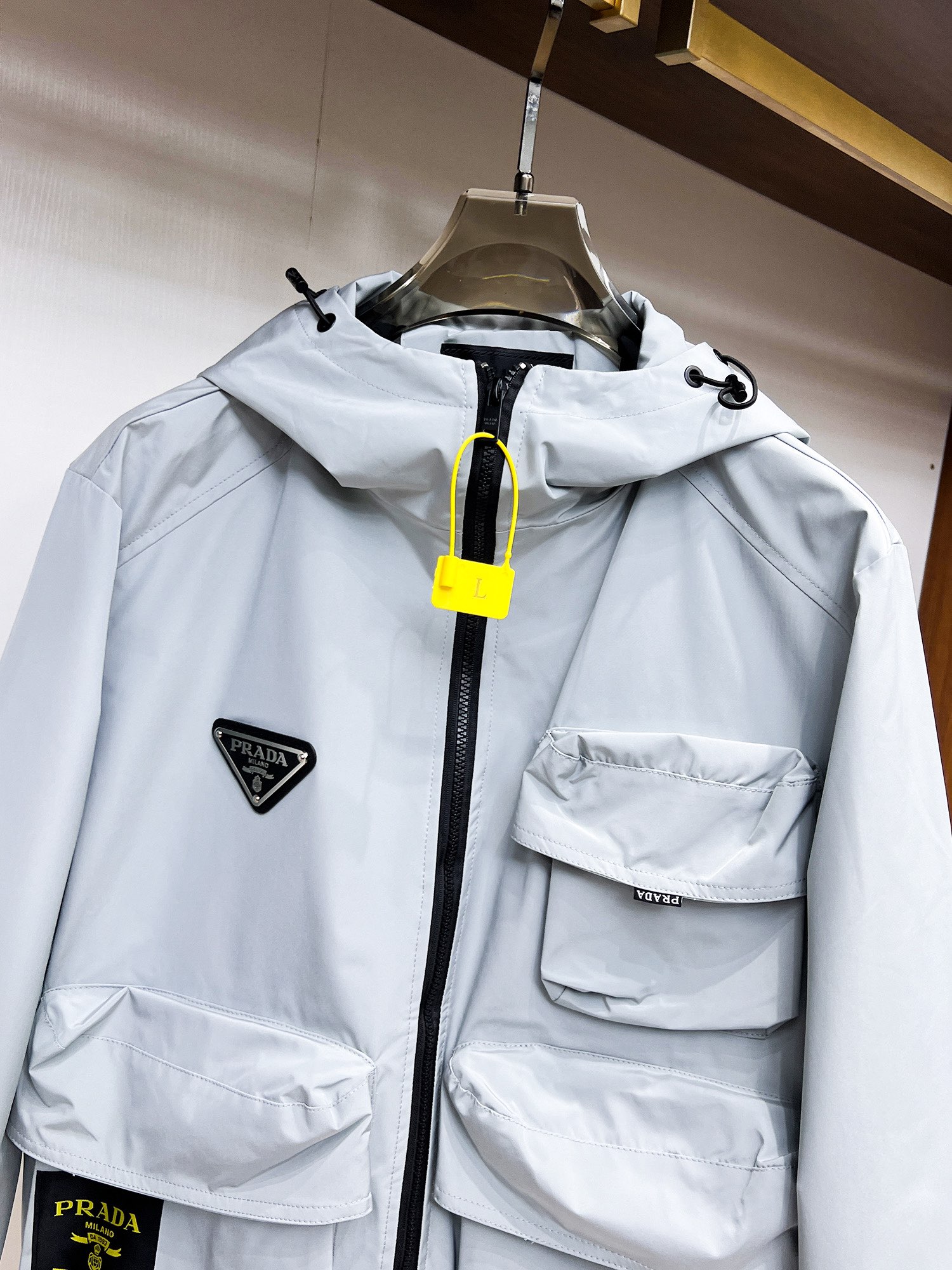 Prada 2025SS Spring Men's Jacket, Premium Quality, Comfortable and Breathable 4 i1725510480 3719 5