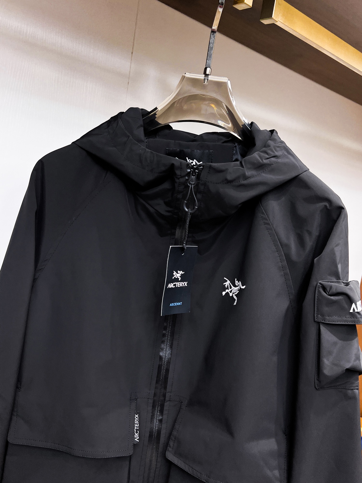 Arc'teryx 2025SS Men's Jacket: Breathable, Comfortable, and High-Quality Design 4 i1725510615 5842 0