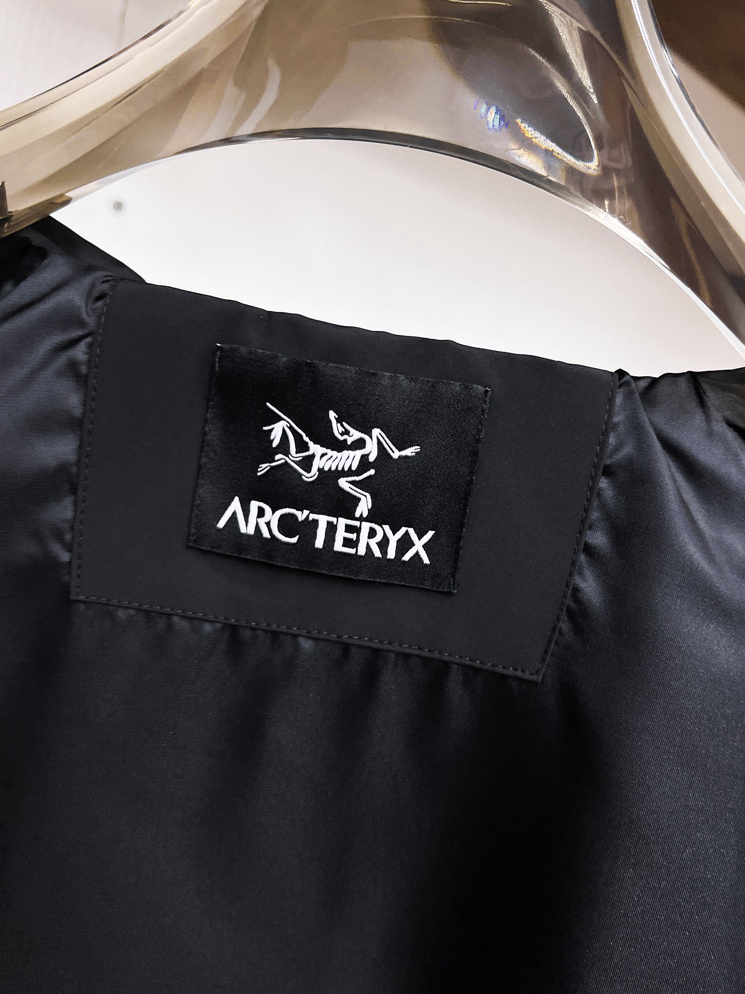 Arc'teryx 2025SS Men's Jacket: Breathable, Comfortable, and High-Quality Design 8 i1725510615 6410 0
