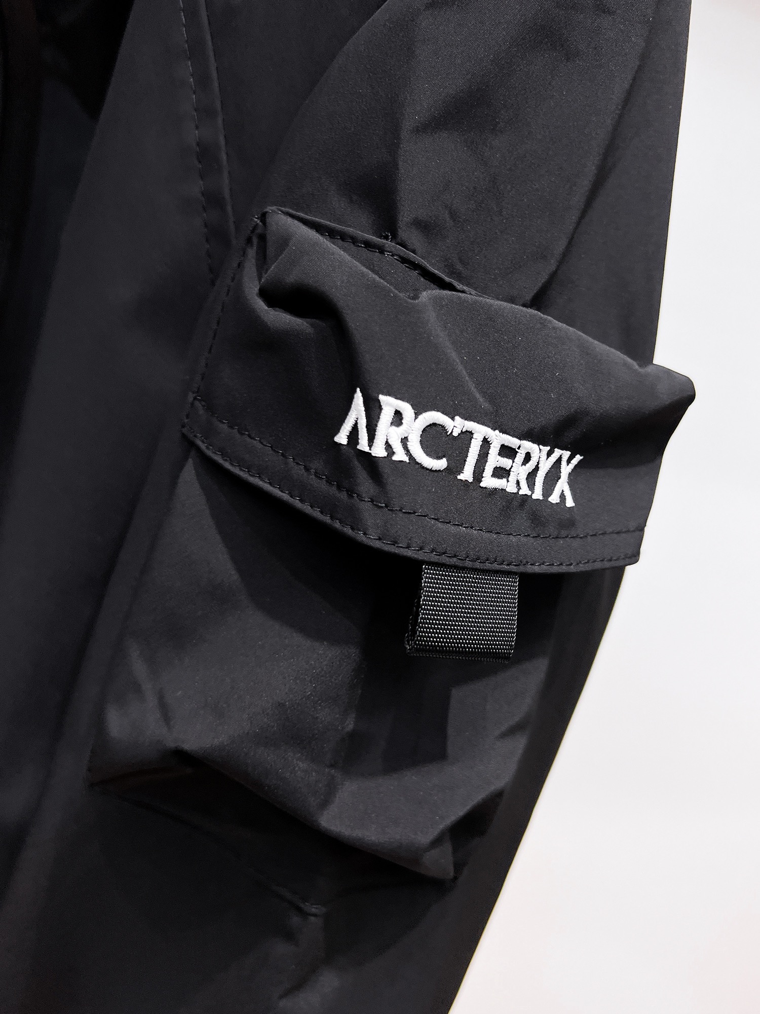Arc'teryx 2025SS Men's Jacket: Breathable, Comfortable, and High-Quality Design 6 i1725510615 7732 0