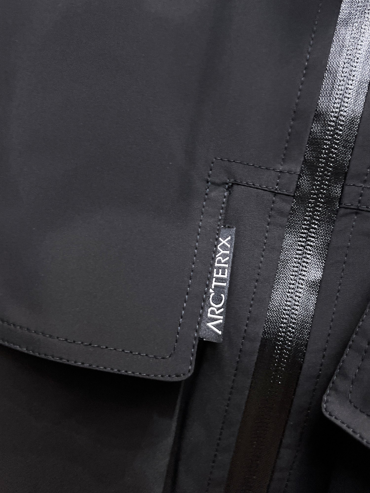 Arc'teryx 2025SS Men's Jacket: Breathable, Comfortable, and High-Quality Design 9 i1725510615 8999 0