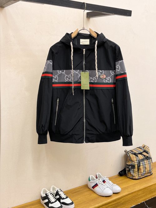 Chaqueta Gucci de Primavera 2025 para Hombre - Diseño Reversible y Confort Premium 1 Chaqueta Gucci de Primavera 2025 para Hombre - Diseño Reversible y Confort Premium