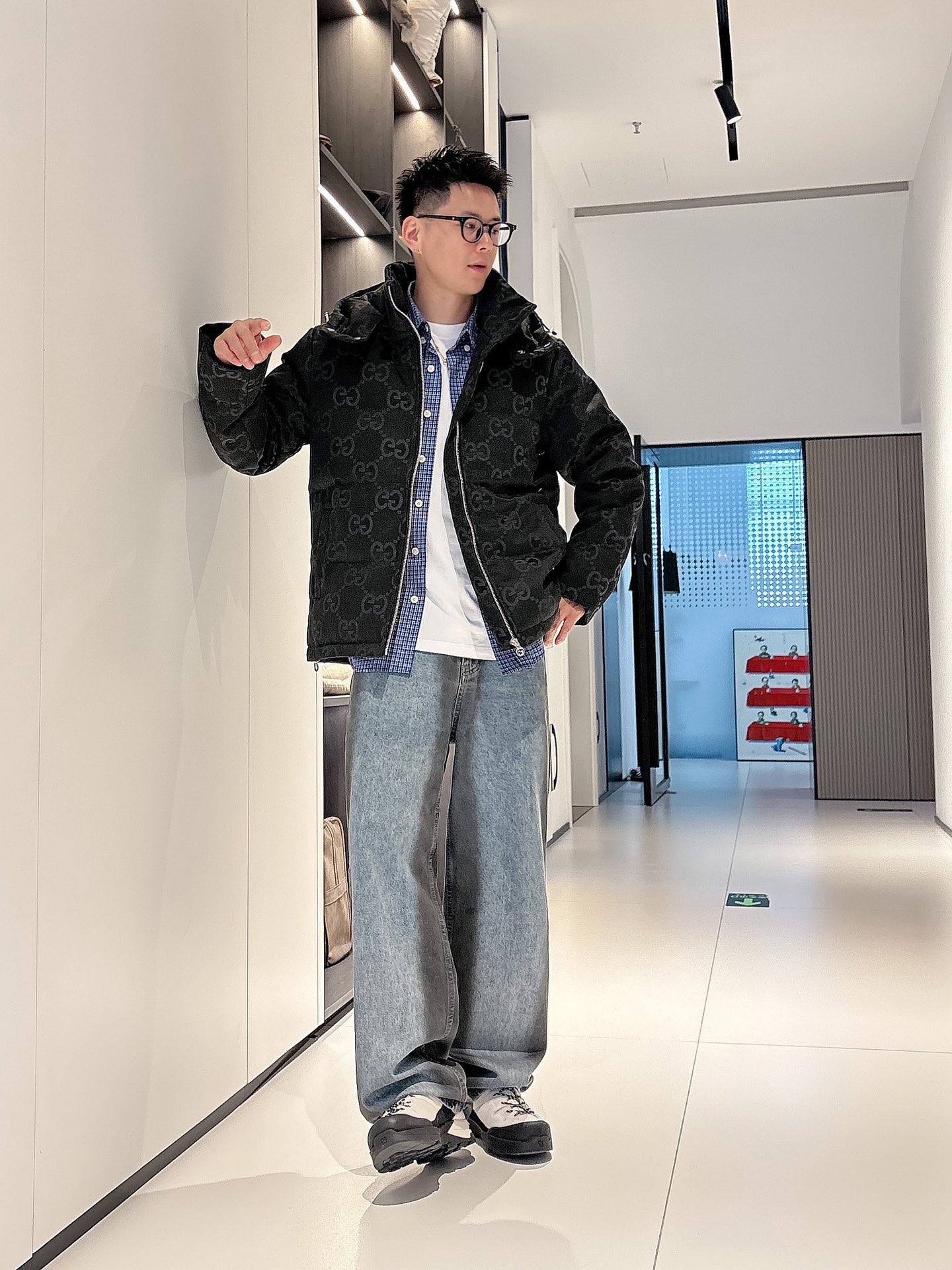 古奇 官网款2025秋冬新款羽绒服。这款号称羽绒服届最高端的，全部90绒的三标齐全带着经典的Logo组合