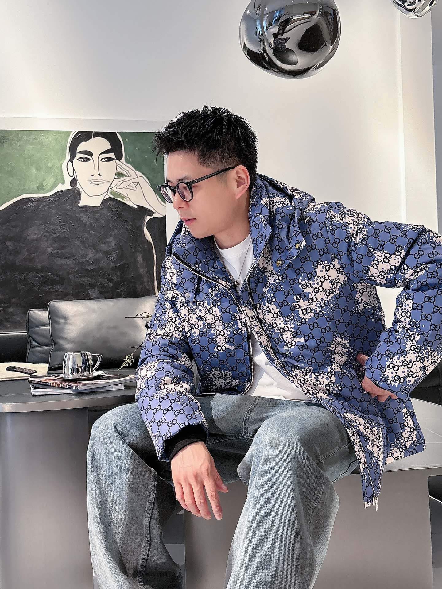 古奇 官网款2025秋冬新款羽绒服。这款号称羽绒服届最高端的，全部90绒的三标齐全带着经典的Logo组合