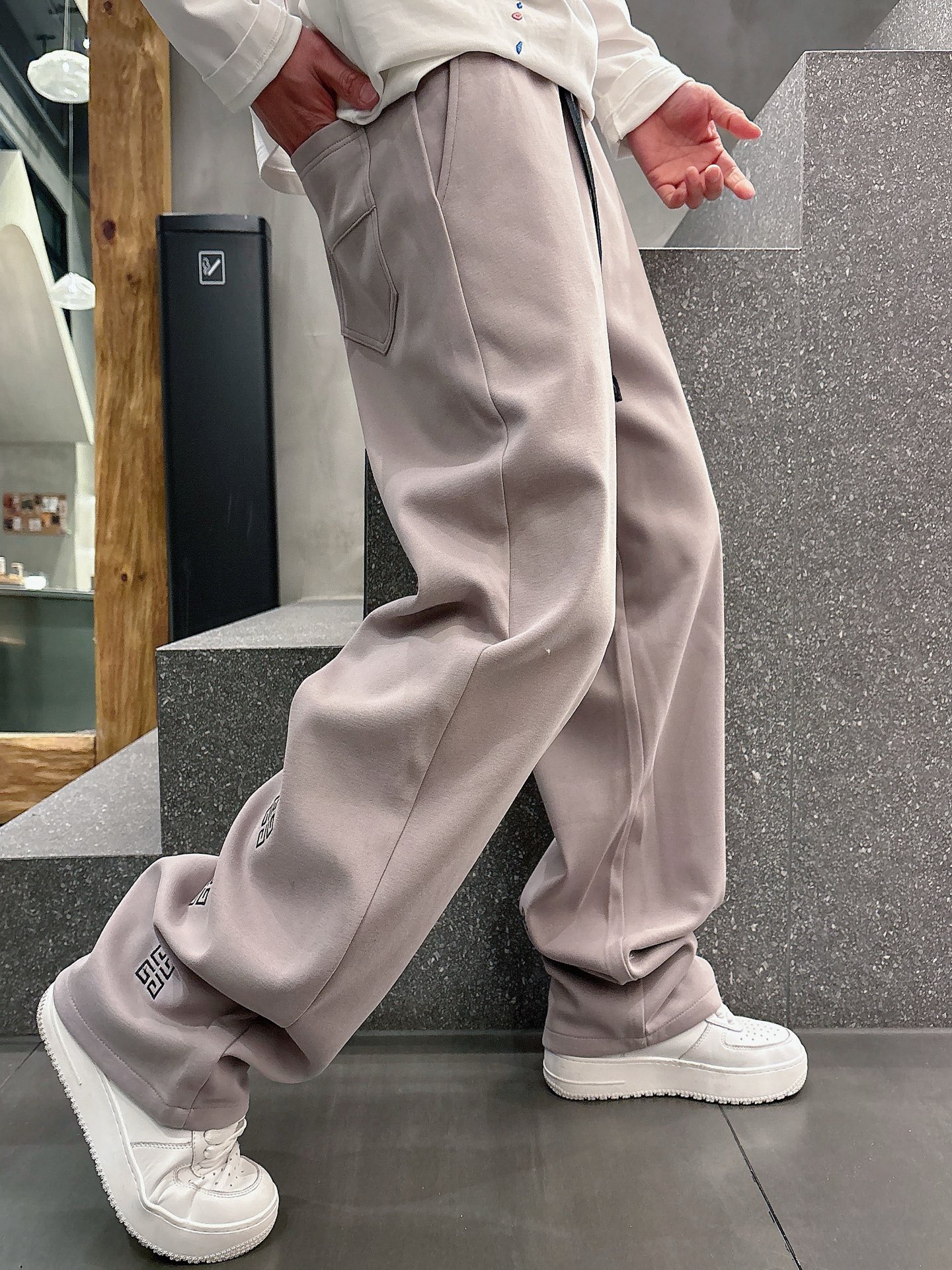 “2025 Spring New Gypsy Leisure Pants: Classic Logo, Custom Fabrics, Great Comforts” - 图片 3