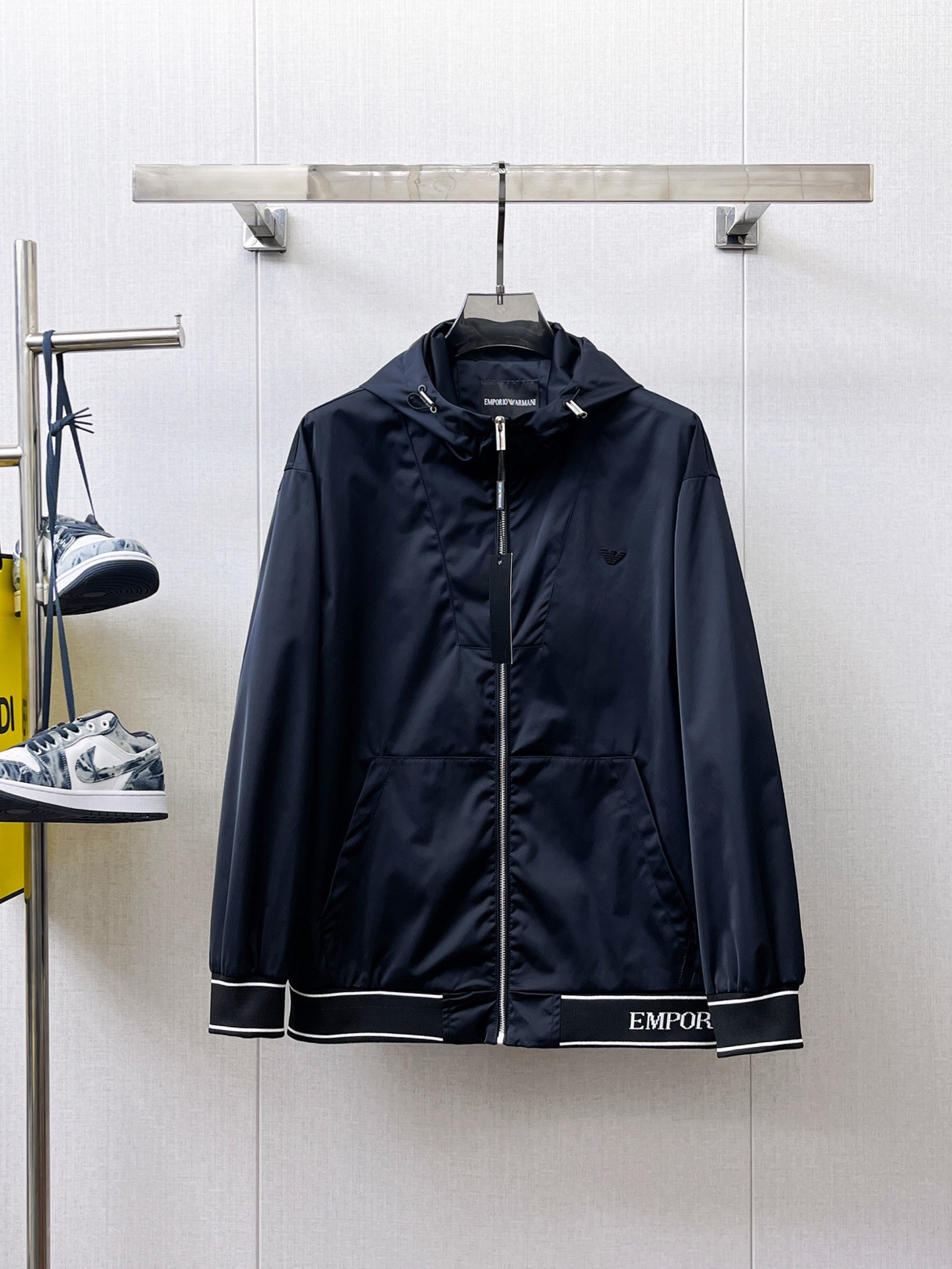 _dYp9sLa693r43D9Phc-avoxme8DaoLBaoStHyRQ