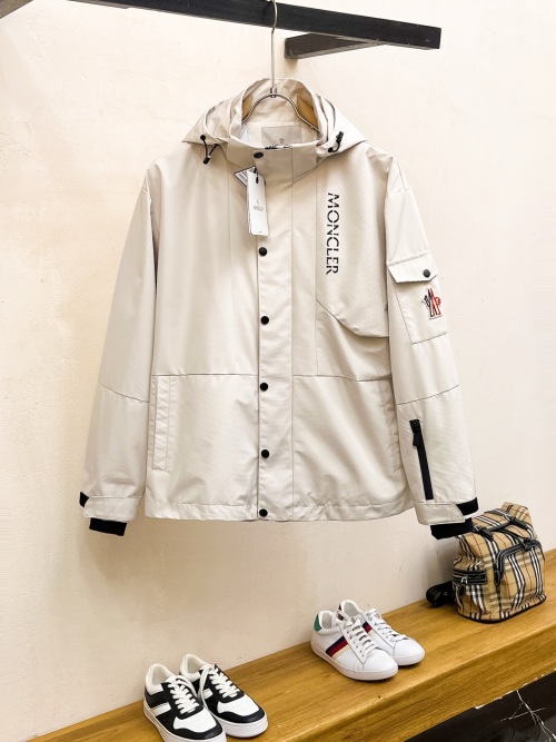 Moncler Chaqueta Ligera para Hombre - Estilo y Comodidad en Primavera 1 Moncler Chaqueta Ligera para Hombre - Estilo y Comodidad en Primavera