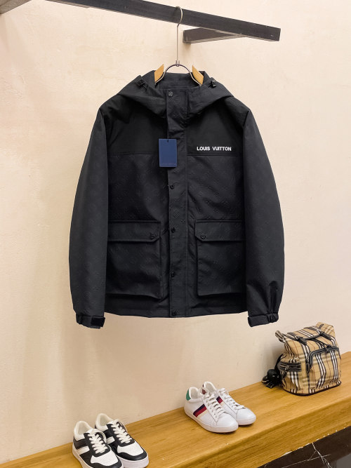 Veste Homme Louis Vuitton Printemps 2025 - Confort, Style et Élégance 1 Veste Homme Louis Vuitton Printemps 2025 - Confort, Style et Élégance