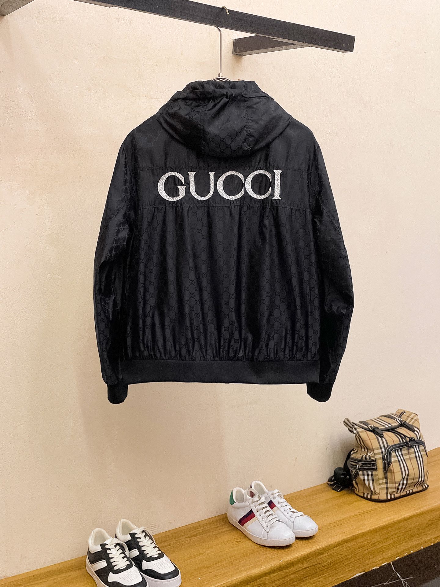 Gucci 2025SS Men's Spring Jacket - High-End Replica with Signature Details 3 i1738645103902 7462 0 1