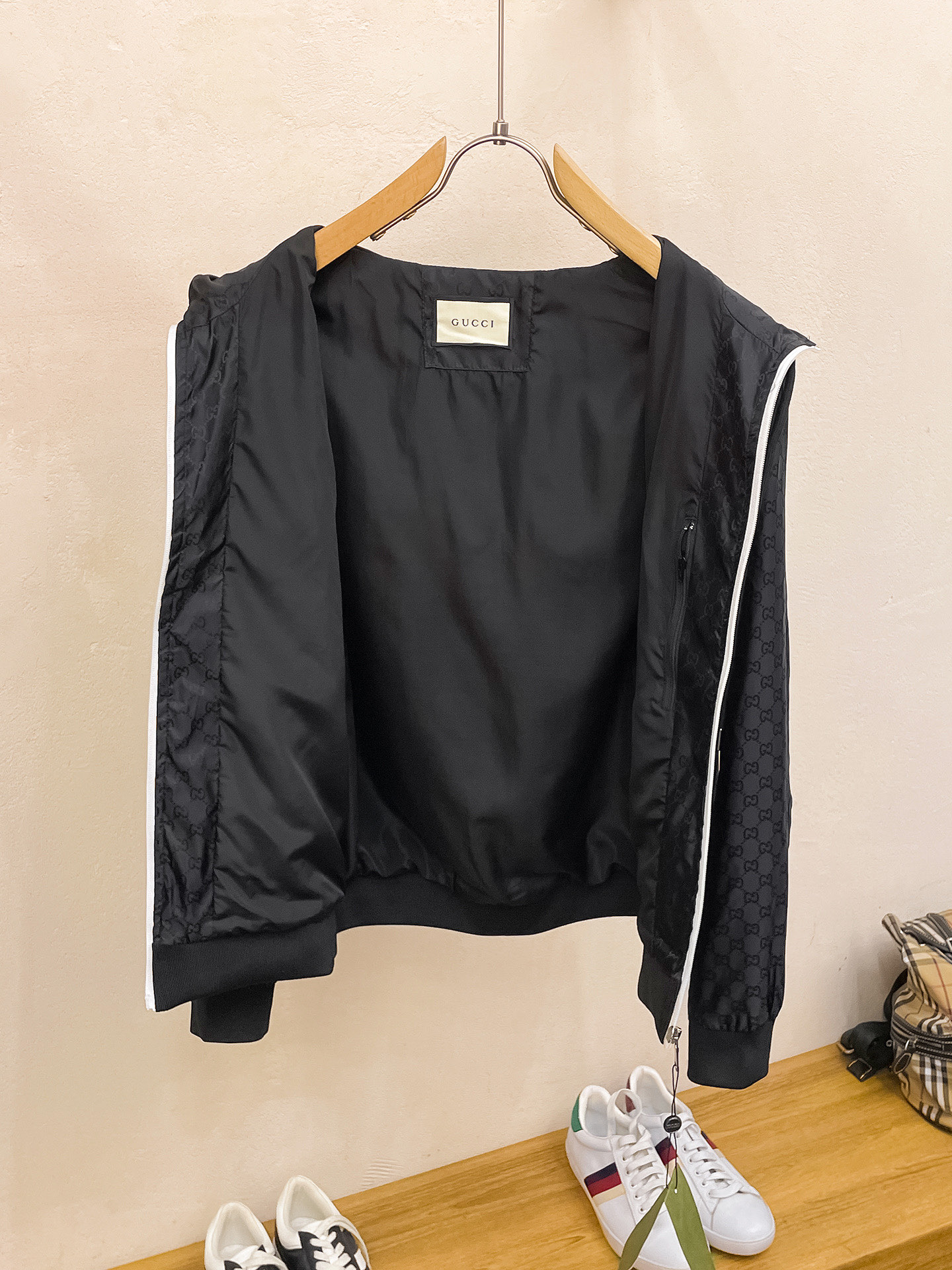 Gucci 2025SS Men's Spring Jacket - High-End Replica with Signature Details 4 i1738645106639 8707 0 2