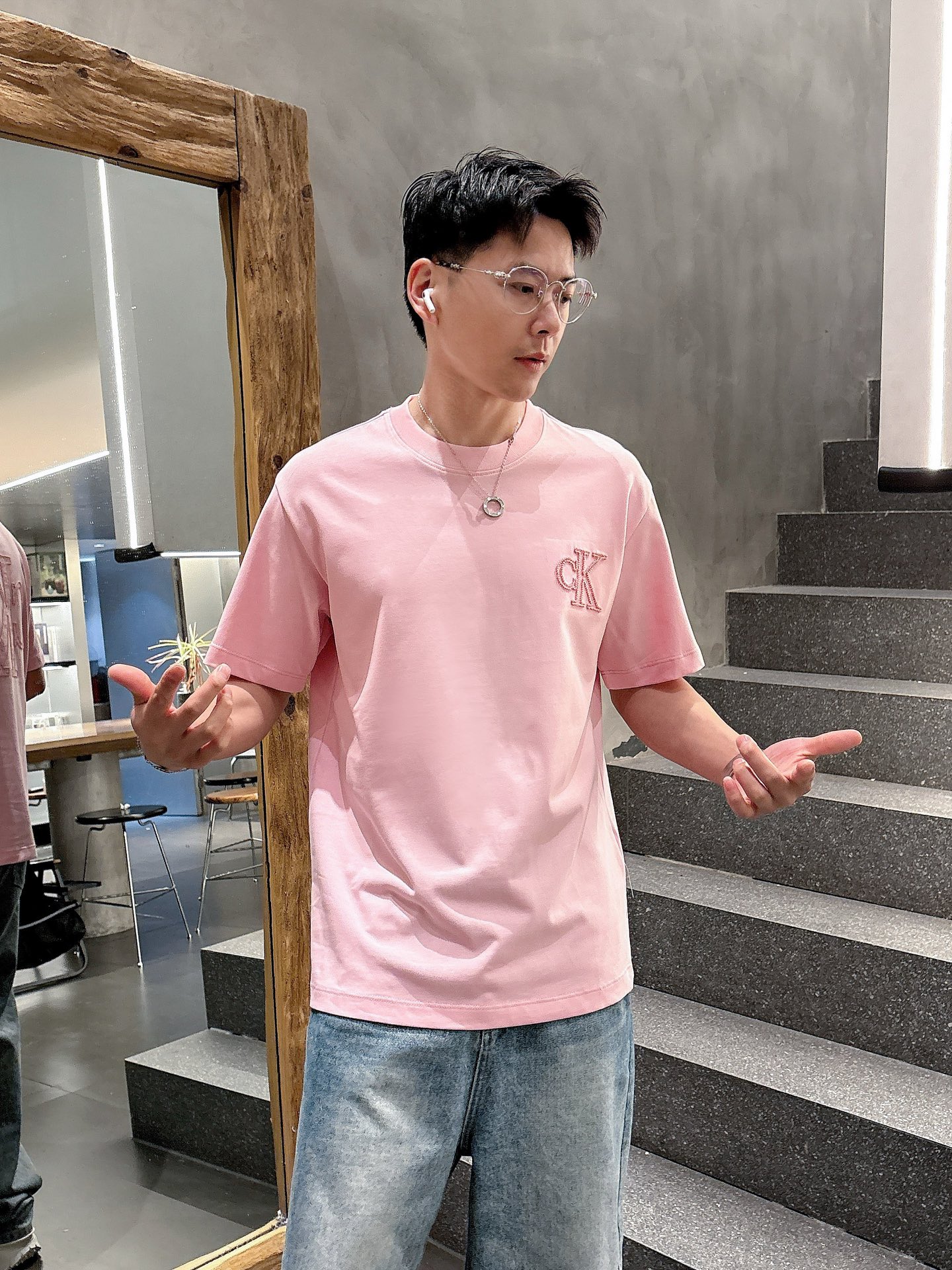 “High-Grade Summer T-Shirts with Original Design and Technology Fabric”