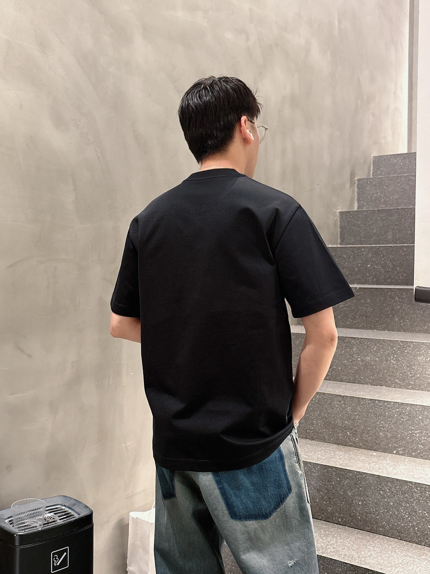    罗意威  三标齐全。 2025夏季新款最新品短袖T恤，专柜同步有售，原单狠货，时尚进口原版科技面料