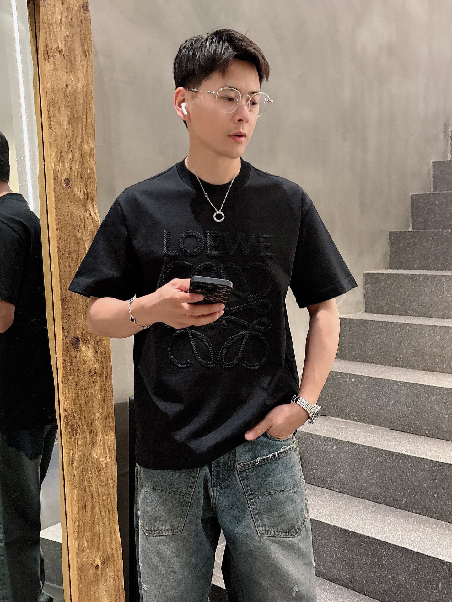    罗意威  三标齐全。 2025夏季新款最新品短袖T恤，专柜同步有售，原单狠货，时尚进口原版科技面料