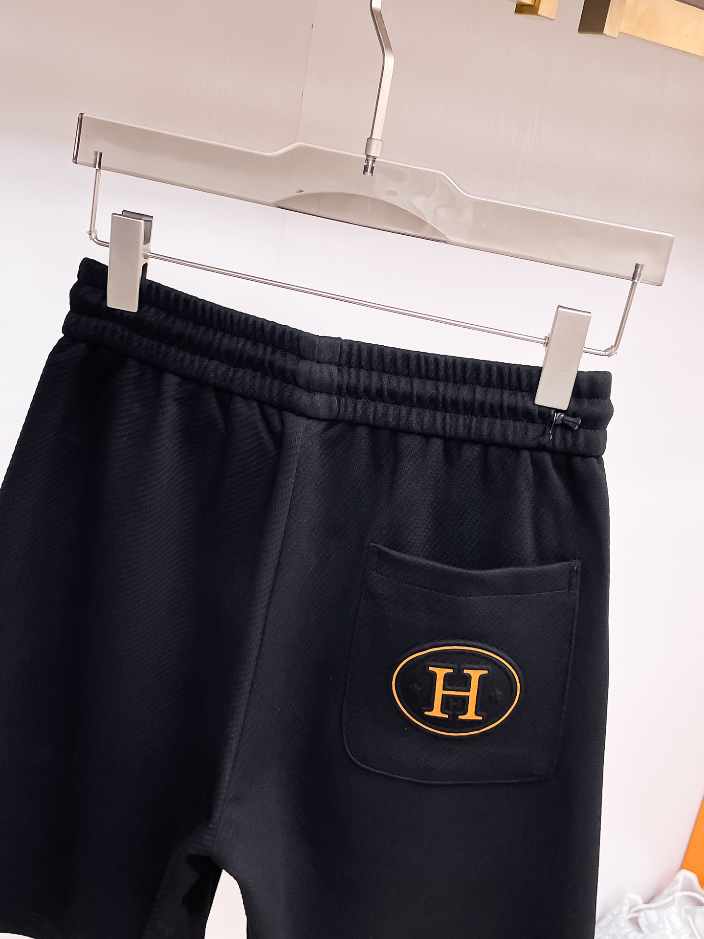 “2025 Men’s Summer Shorts: Advanced Fabrics, Impeccable Details, Original Logo Design” - 图片 9