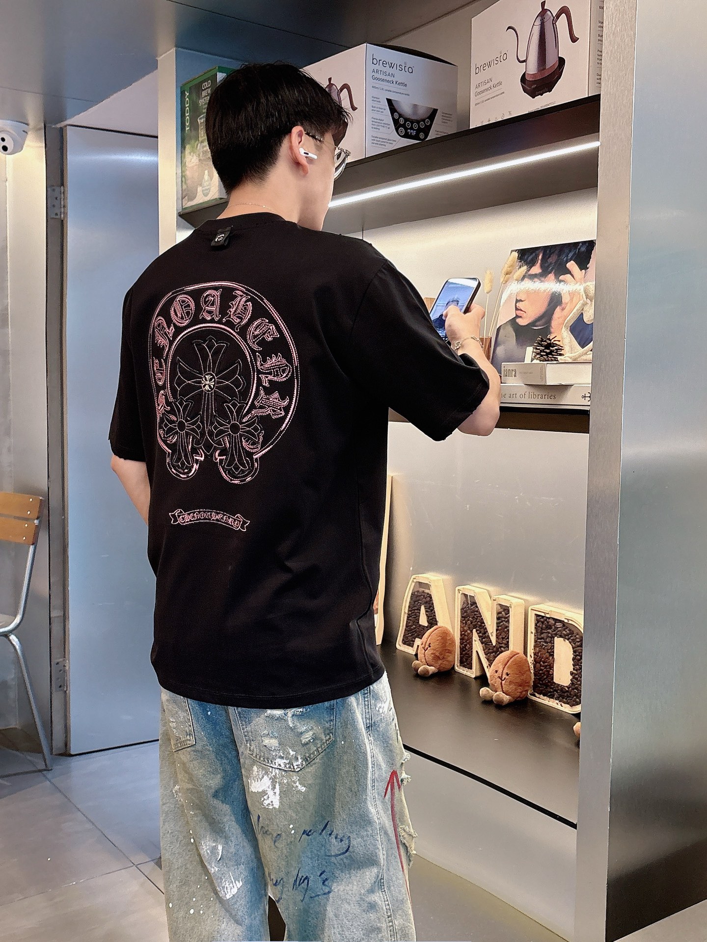    克罗心  三标齐全。 2025夏季新款最新品短袖T恤，专柜同步有售，原单狠货，时尚进口原版科技面料