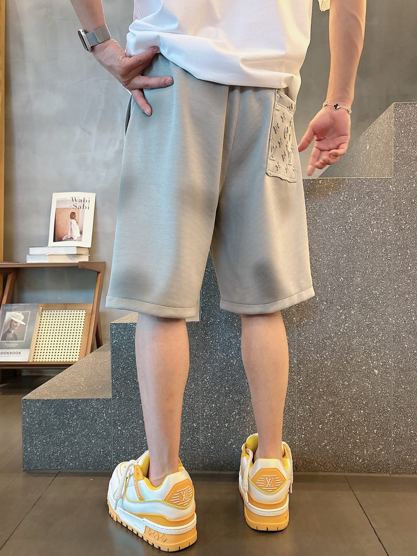 LV  三标齐全    2026夏季新款男士休闲短裤，高级定制面料透气面料 透气弹力舒适度极高，细节无可