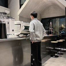 🏊 纪梵希 🆕2025秋冬新款休闲裤!官网同步发售。品牌经典LOGO休闲裤 ,定制面料,舒适度 🏊 纪梵希 🆕2025秋冬新款休闲裤!官网同步发售。品牌经典LOGO休闲裤 ,定制面料,舒适度