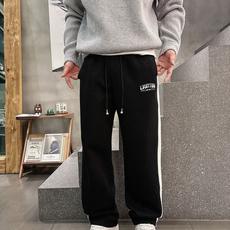🏊 LV 🆕2025秋冬新款休闲裤!官网同步发售。品牌经典LOGO休闲裤 ,定制面料,舒适度极好 🏊 LV 🆕2025秋冬新款休闲裤!官网同步发售。品牌经典LOGO休闲裤 ,定制面料,舒适度极好