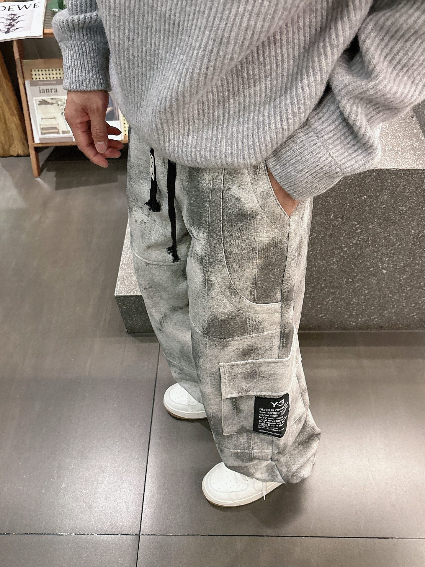 🏊    Y3  🆕2025秋冬新款休闲裤！官网同步发售。品牌经典LOGO休闲裤 ，定制面料，舒适度极好