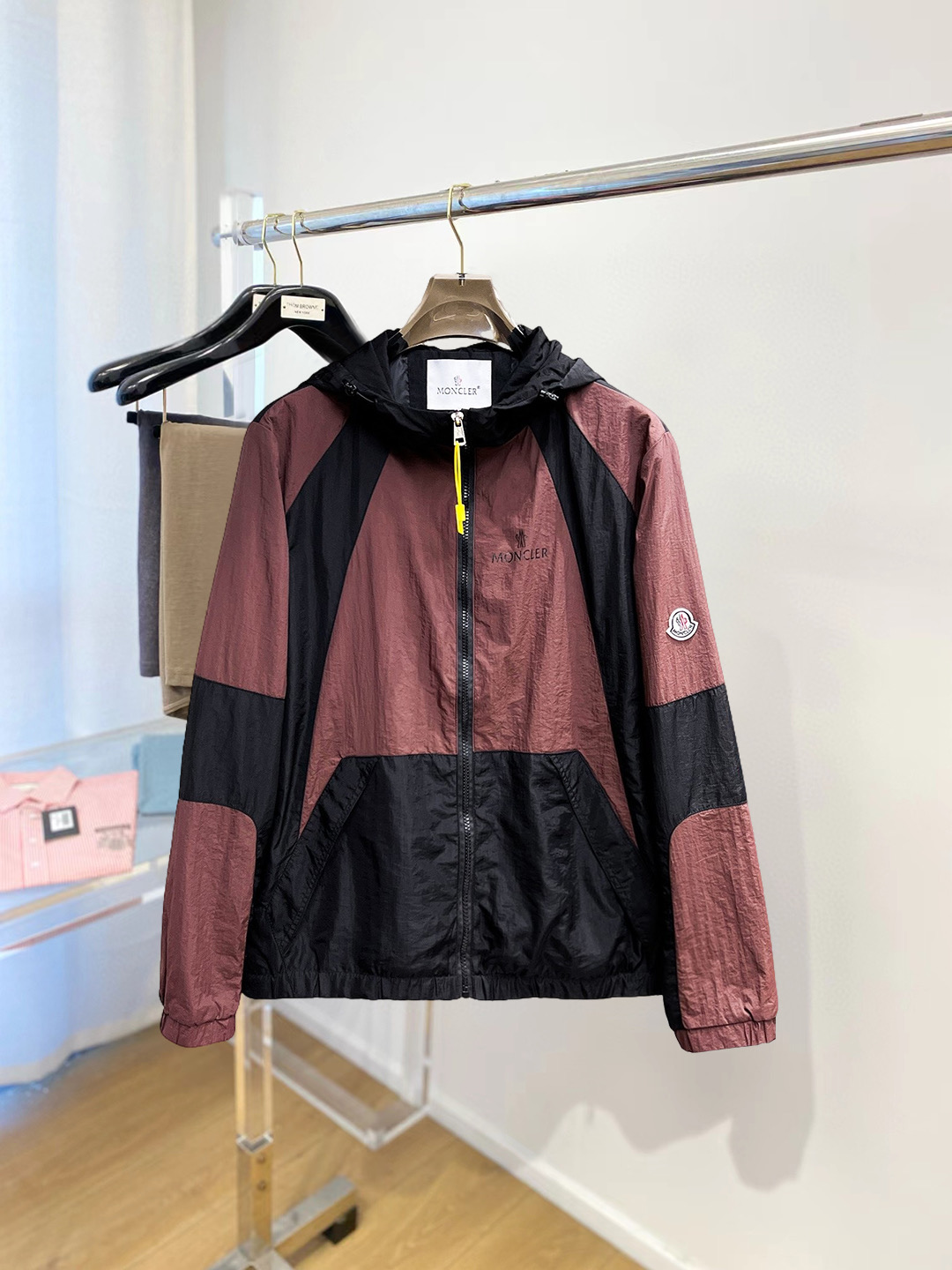 P300 Mengkou mismo modelo que la tienda oficial, tres etiquetas completas, lanzamiento anticipado. Nueva chaqueta de ho…