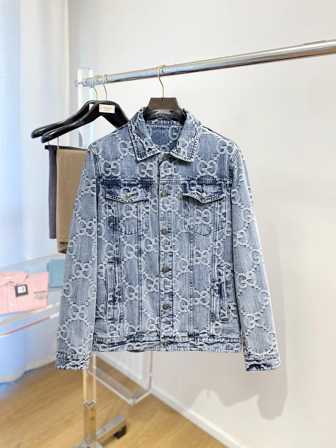 P360 Gucci Mismo modelo que la web oficial, con las tres etiquetas completas, lanzamiento anticipado. Chaqueta de hombr…
