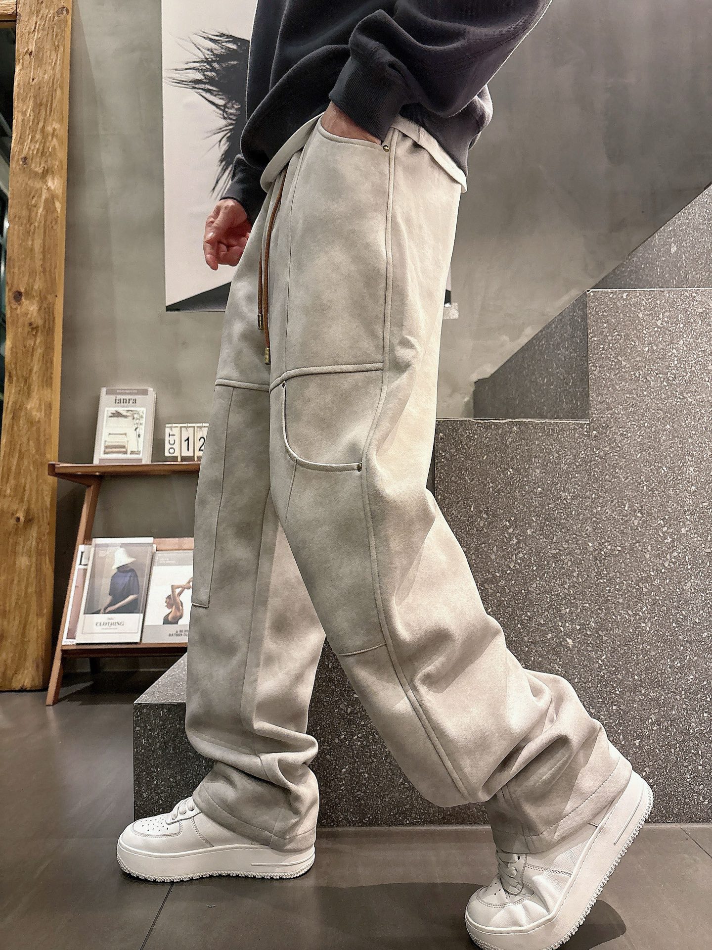 🌾 LV 🆕2025秋冬新款休闲裤！官网同步发售。品牌经典LOGO休闲裤 ，定制面料，舒适度极好，手触感