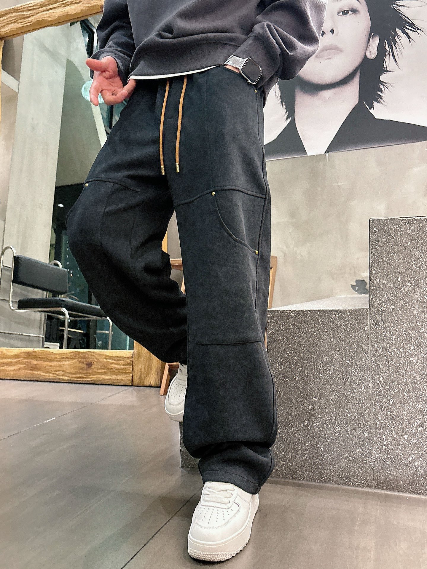 🌾 LV 🆕2025秋冬新款休闲裤！官网同步发售。品牌经典LOGO休闲裤 ，定制面料，舒适度极好，手触感