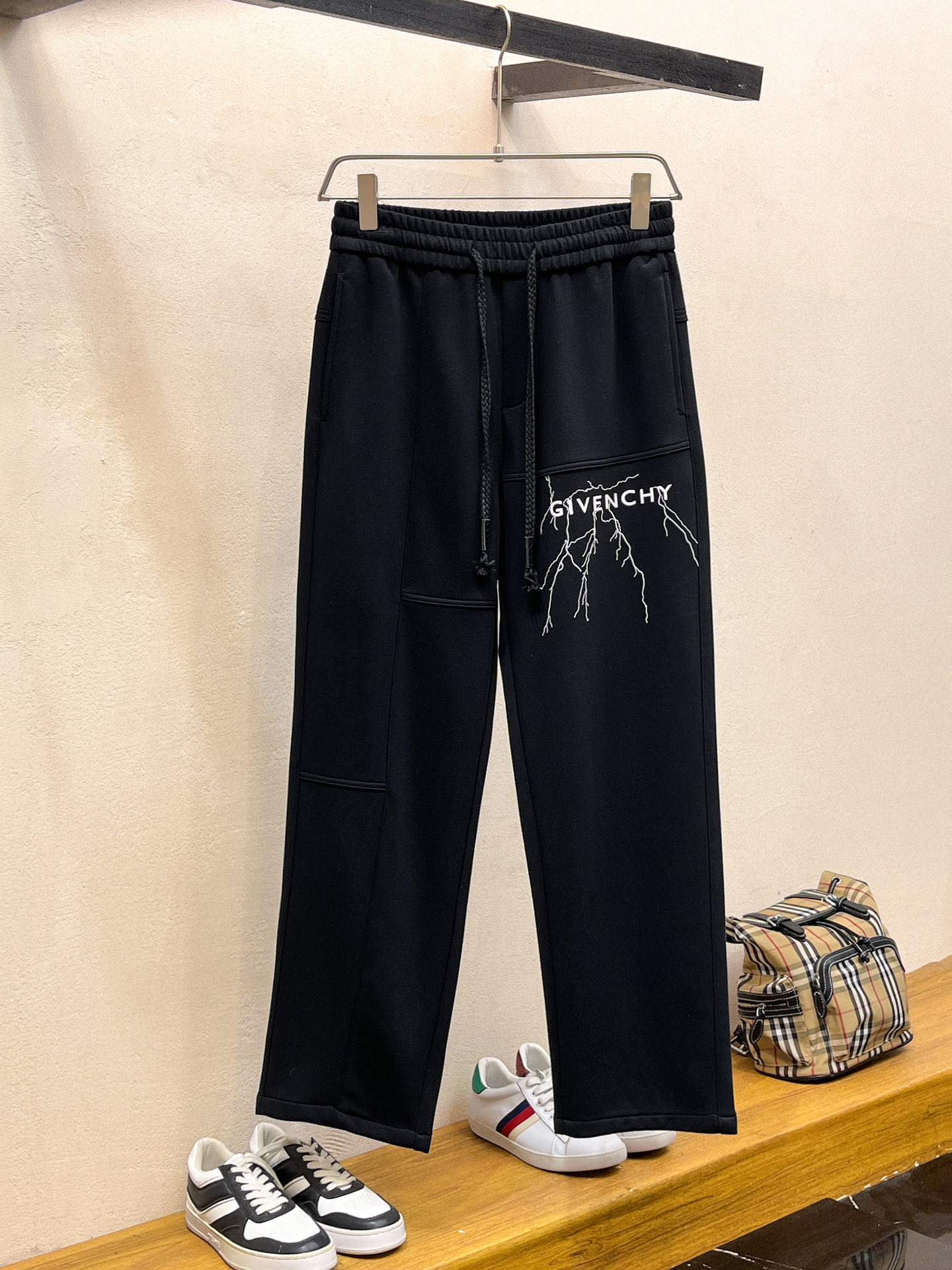 _dc69sPfTIlgii027p2SrwrnIKs8c37ysFPo7FJA