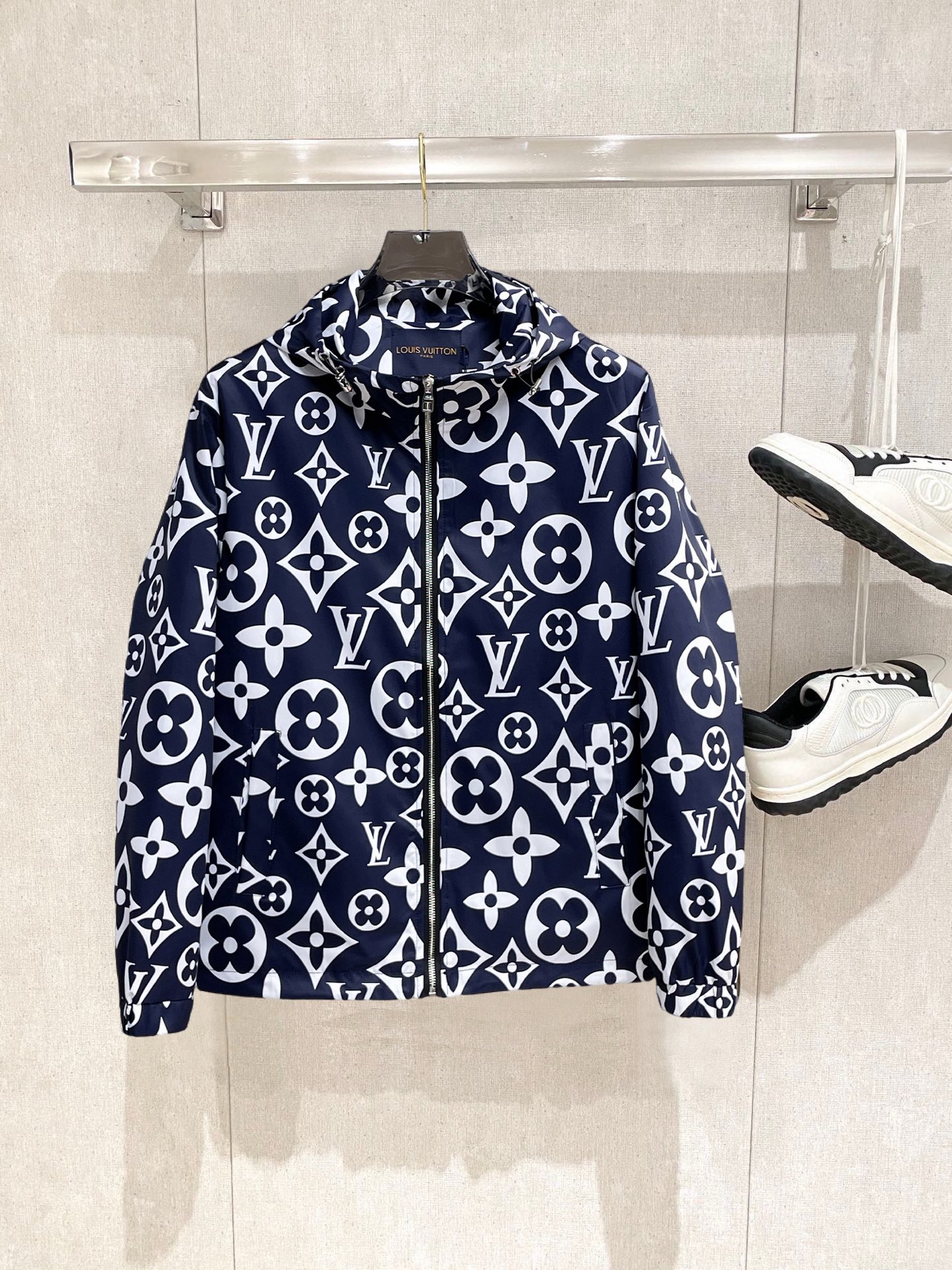 _db39s0mGM_20xg-a1SvLP4j-XfpbhFBxvfKbSew