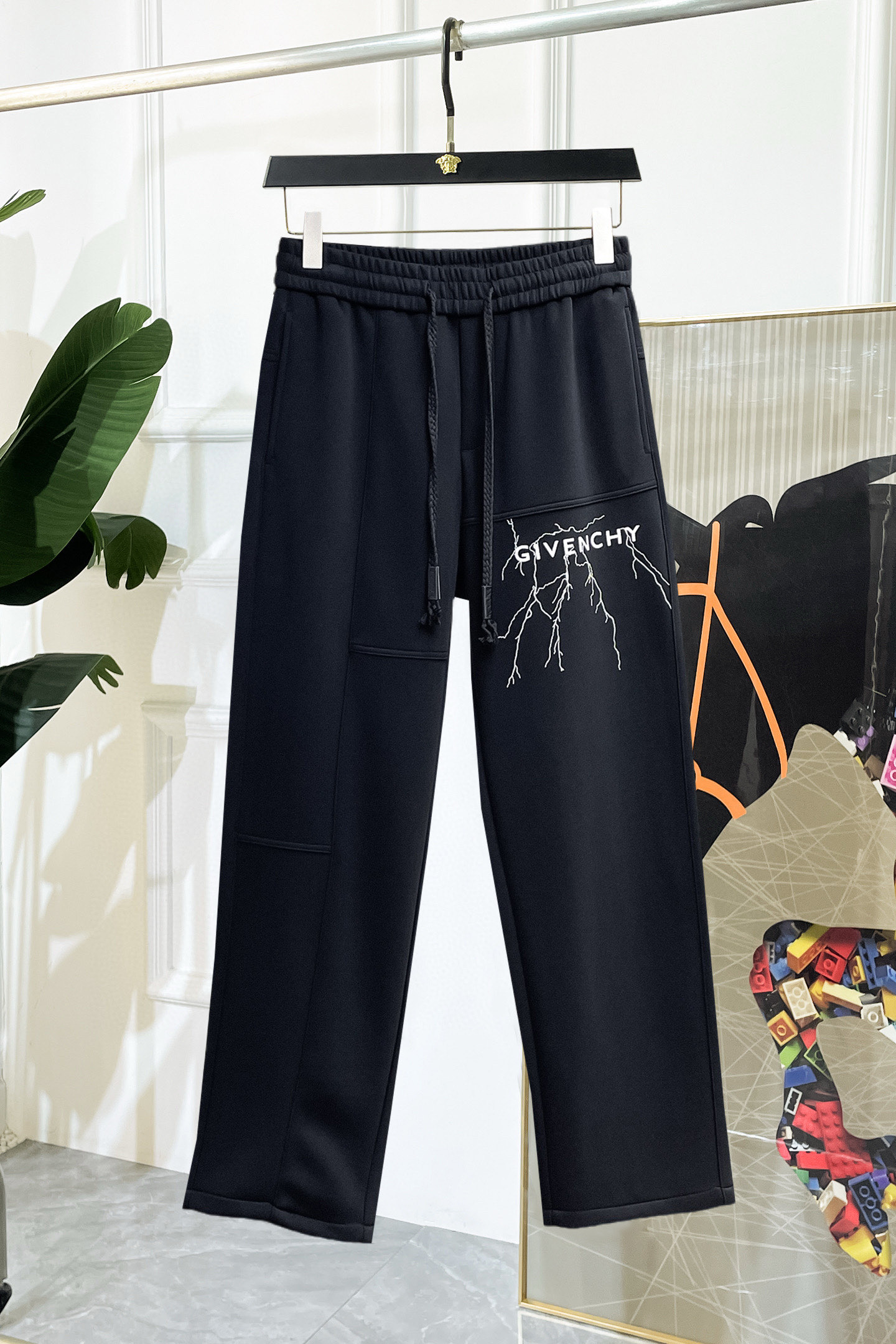 _dpL9s8NKQXb-a-TKV6boyql7et3zaTGQDyI28XA