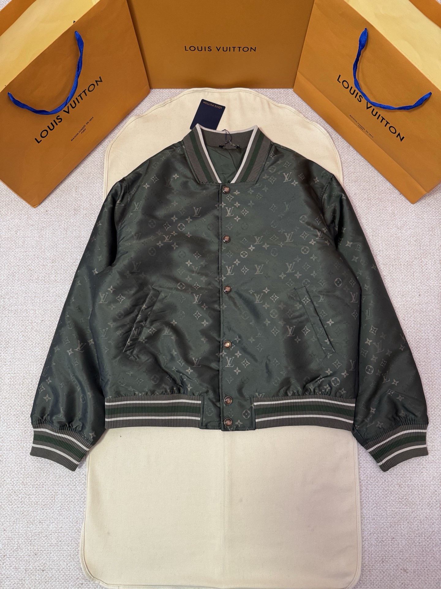 _d889smZSz2JkFT-dfizG_O87ZiTEMqwfSoPIvtg