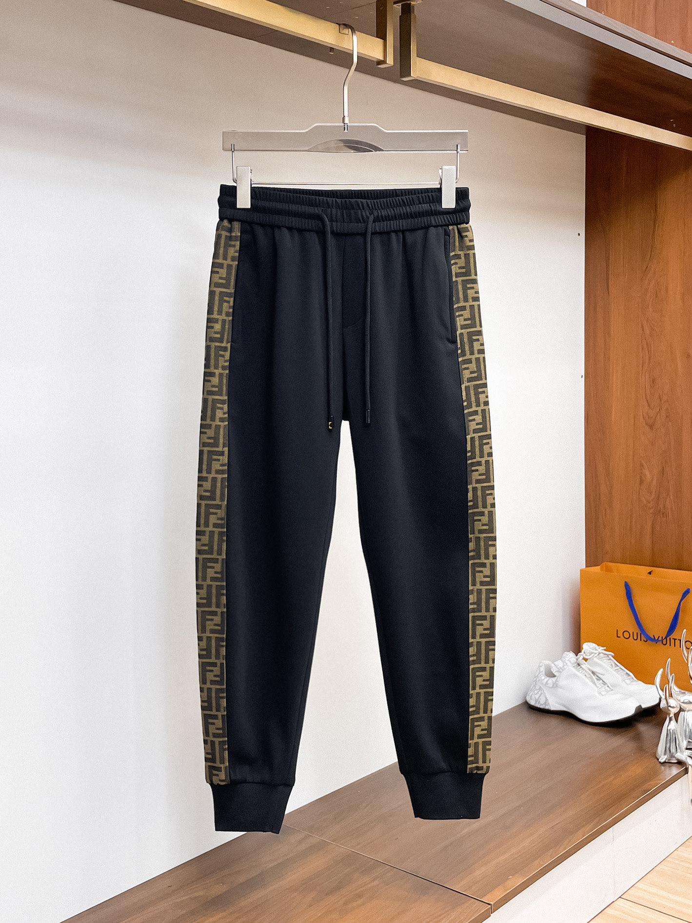 _dxo9sZOHoP4jGaqmkugCscmP_JO6JSIjM4I3D_g