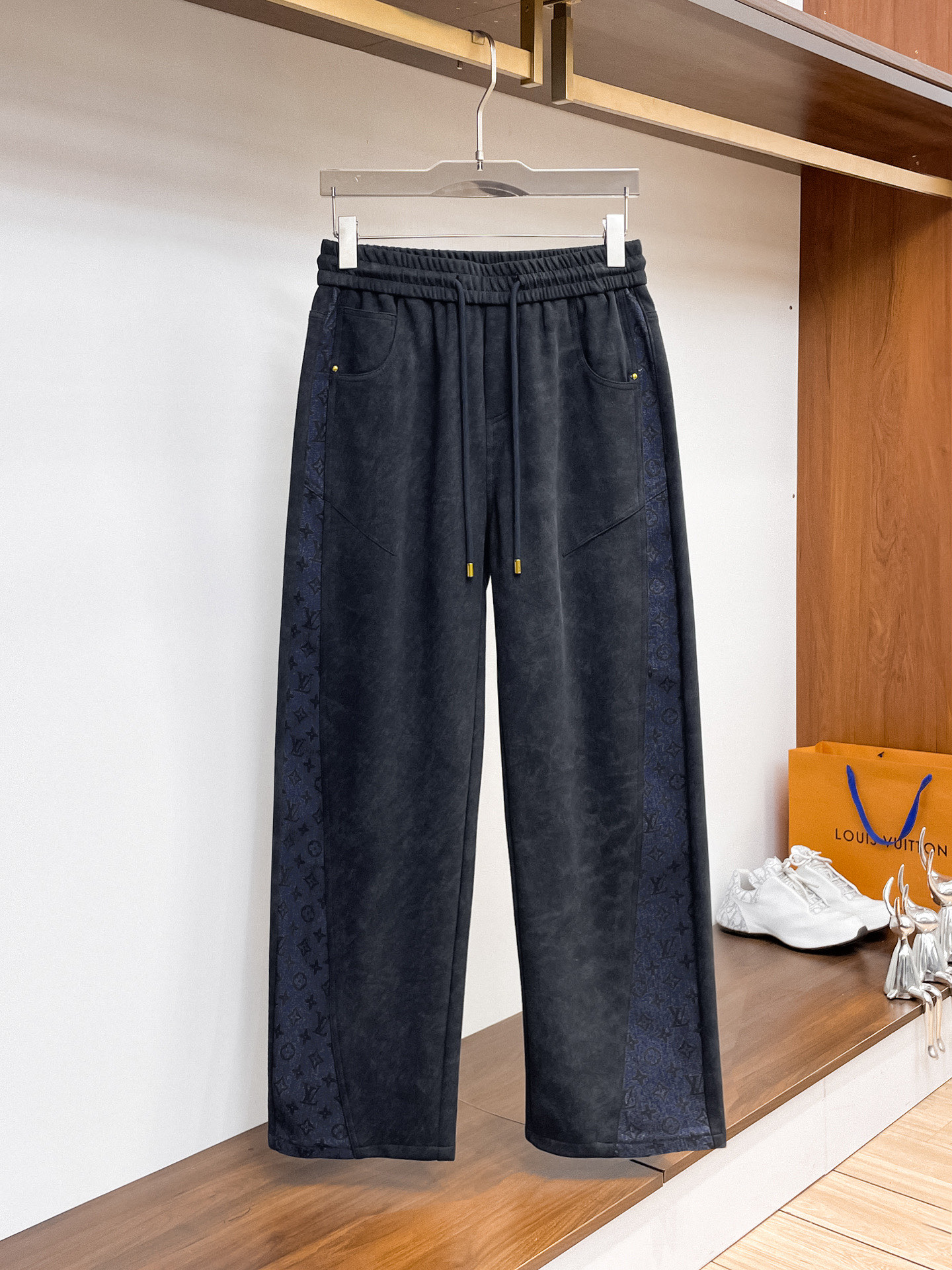 _ddl9svE2Ylno3URuYHs2K9Eo7iyUyrL-Wa2BgCg