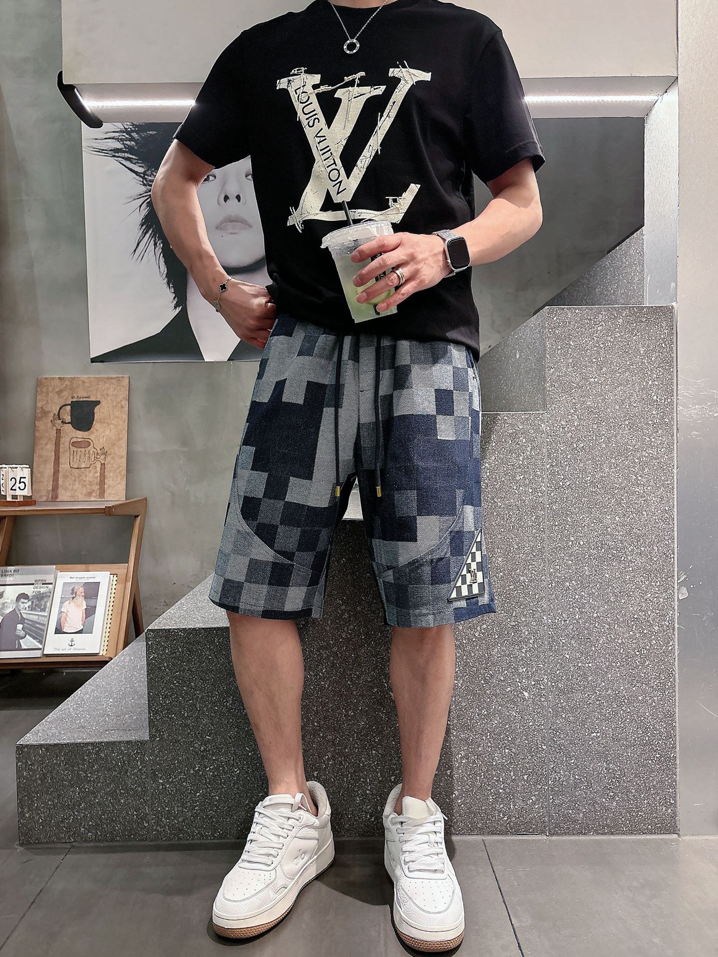 LV  三标齐全    2026夏季新款男士休闲短裤，高级定制面料透气面料 透气弹力舒适度极高，细节无可