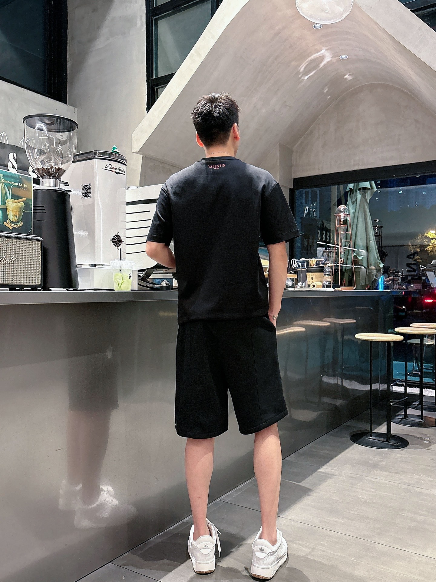 蒙口   三标齐全    2026夏季新款男士休闲短裤，高级定制面料透气面料 透气弹力舒适度极高，细节无