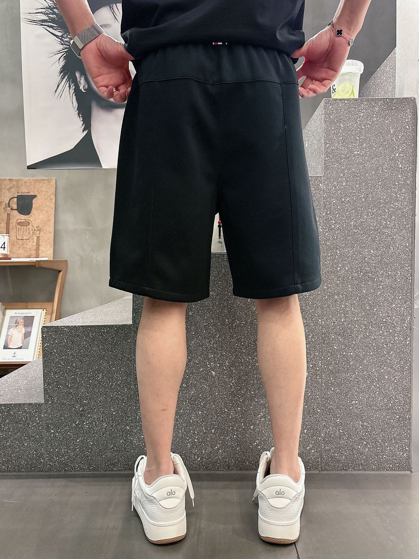蒙口   三标齐全    2026夏季新款男士休闲短裤，高级定制面料透气面料 透气弹力舒适度极高，细节无